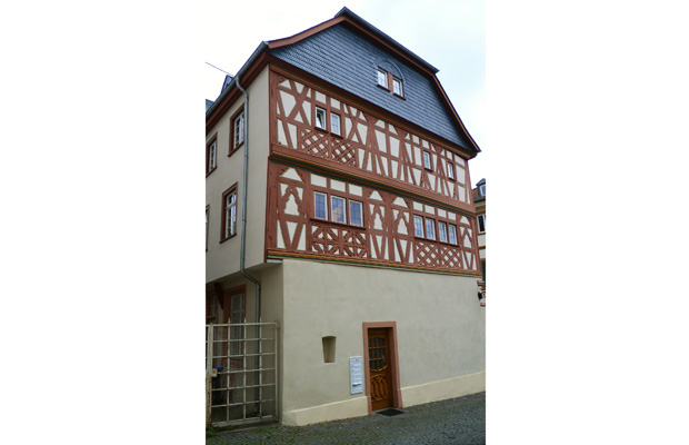 Sanierung ehemaliges Stadtschreiberhaus Bad Kreuznach, Gas- Etagenheizung. Realisiert in Zusammenarbeit mit der Denkmalpflege, des Architekturbüro Bad Kreuznach Bosenheim